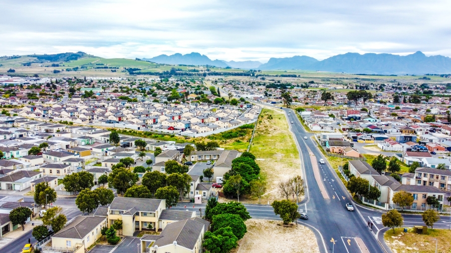 4 Bedroom Property for Sale in Sunset Glen Western Cape